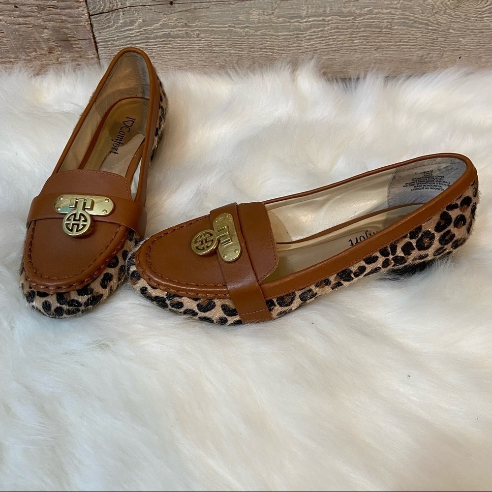 BNWOT I love comfort women’s animal print heeled lifer in size 6.5
